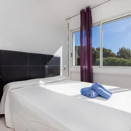 Apartman Grifeu-2 By Interhome