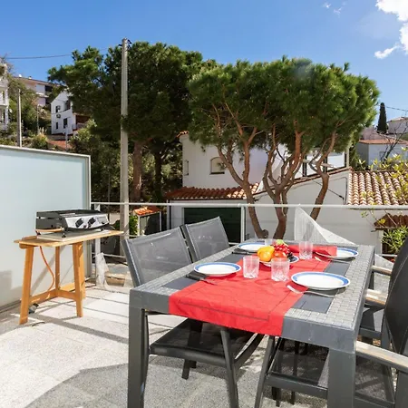 Apartment Grifeu-2 By Interhome *